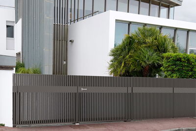 guardi-aluzaun-modell-epos-zaunfeld-fluegeltor-15-lowres