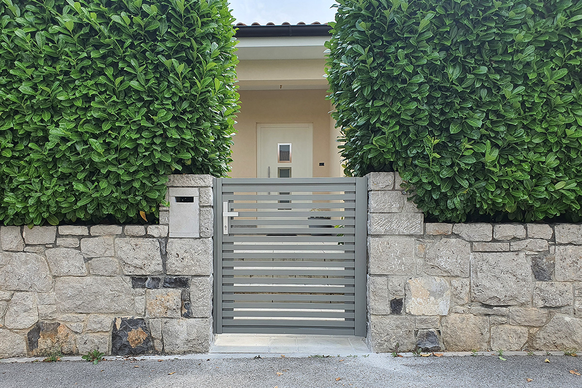 guardi-aluzaun-modell-linea-s-gartentuer-3-lowres