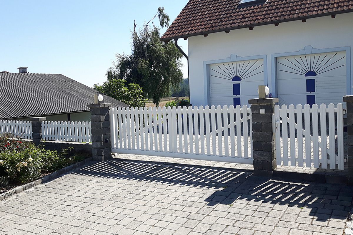 guardi-aluzaun-modell-merlin-s-zaunfeld-gartentuer-fluegeltor-5-lowres