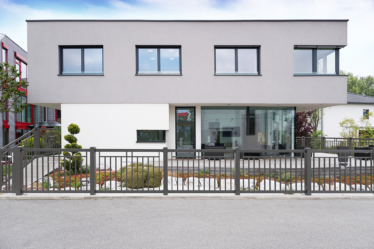 guardi-aluzaun-modell-toskana-zaunfeld-gartentuer-4-lowres