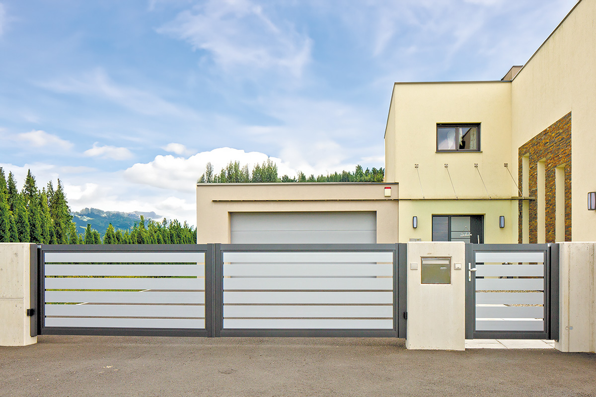 guardi-aluzaun-modell-triest-zaunfeld-gartentuer-2-lowres