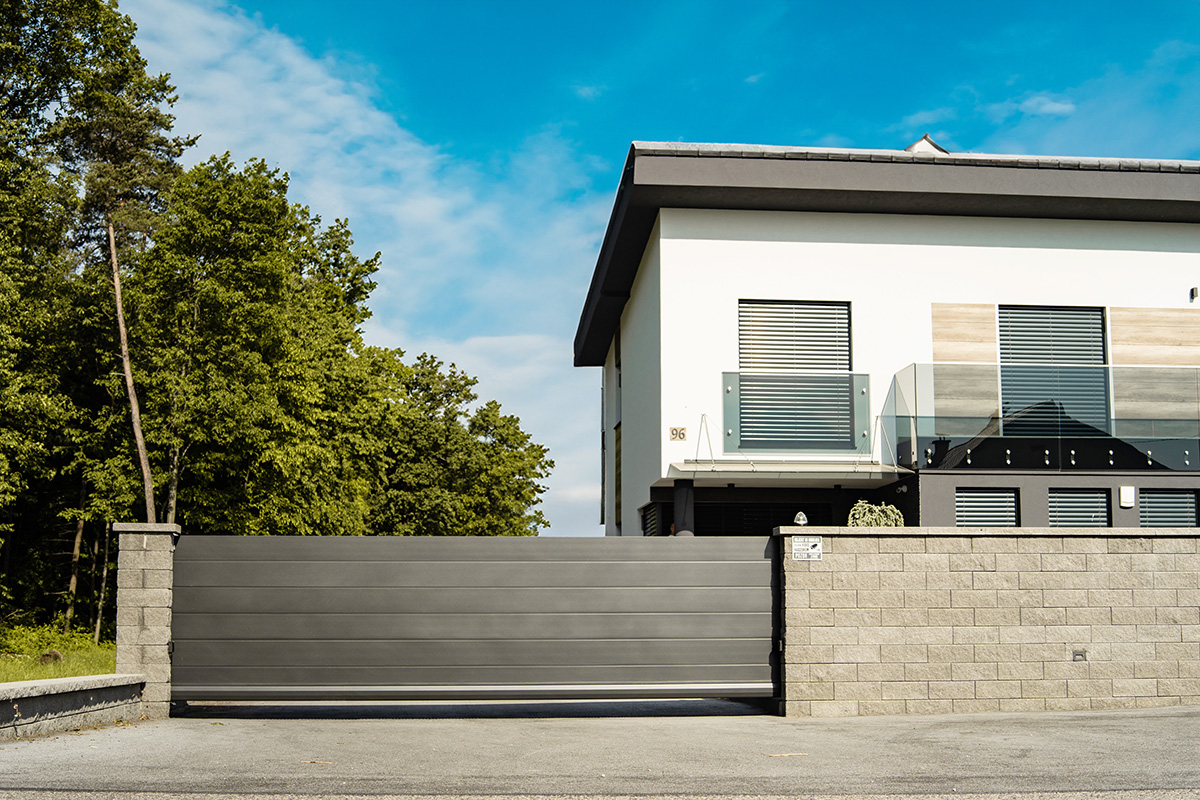 guardi-aluzaun-modell-vista-schiebetor-1-lowres