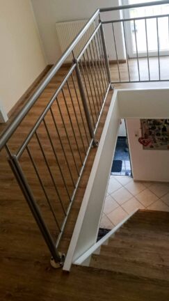 edelstahl_treppengelaender01-243x432 edelstahl_treppengelaender01-243x432